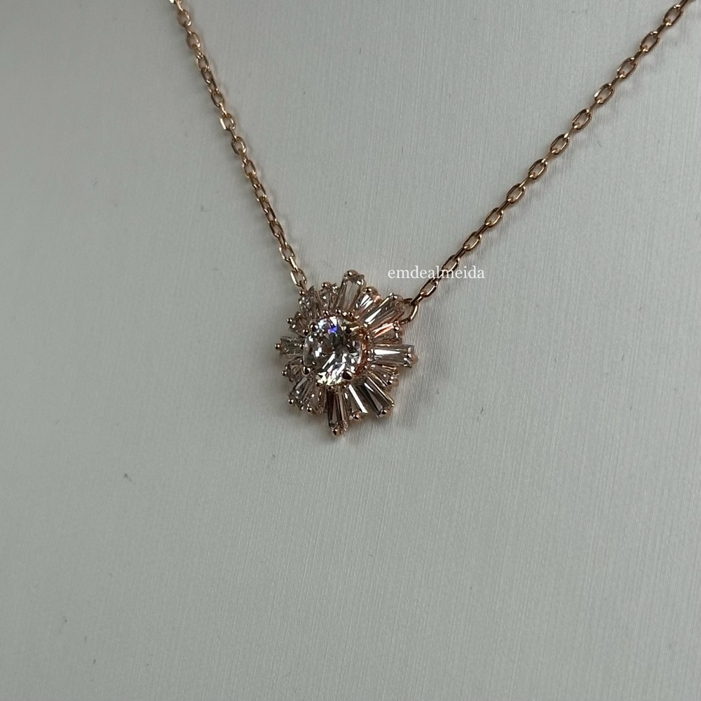 Swarovski Crystal Rose Gold Sunshine Idyllia Flower Pendant Necklace 5451376 - Picture 6 of 12